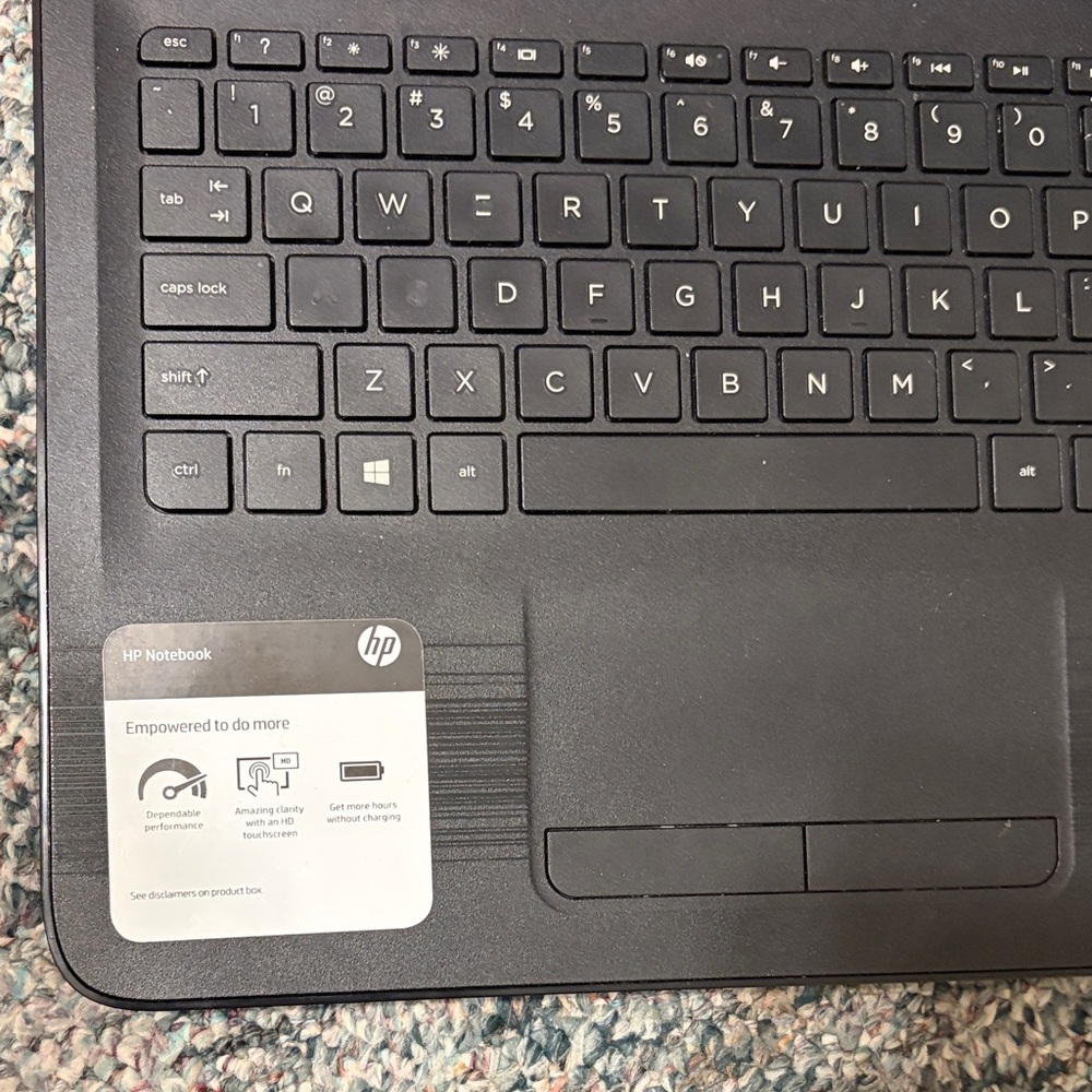 HP Sleek Black Laptop - Picture 3 of 6